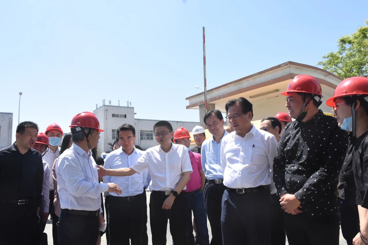 33c6138e-3d57-4126-be9f-0cd44d7e1730