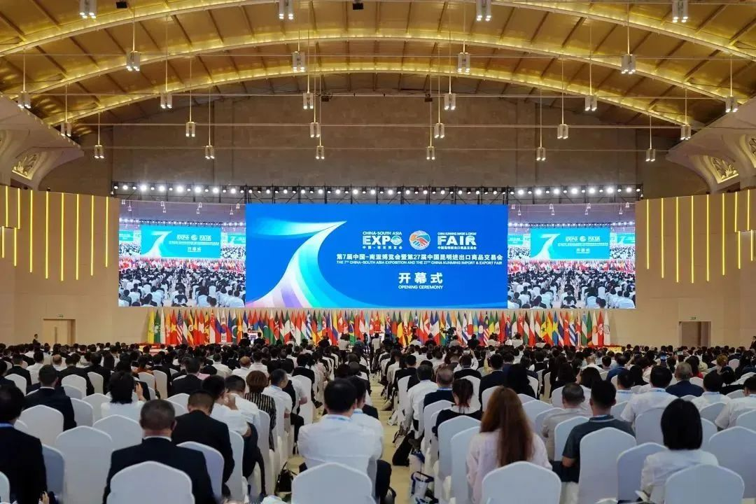 惊艳亮相南博会 | 非凡国际打造视觉盛宴