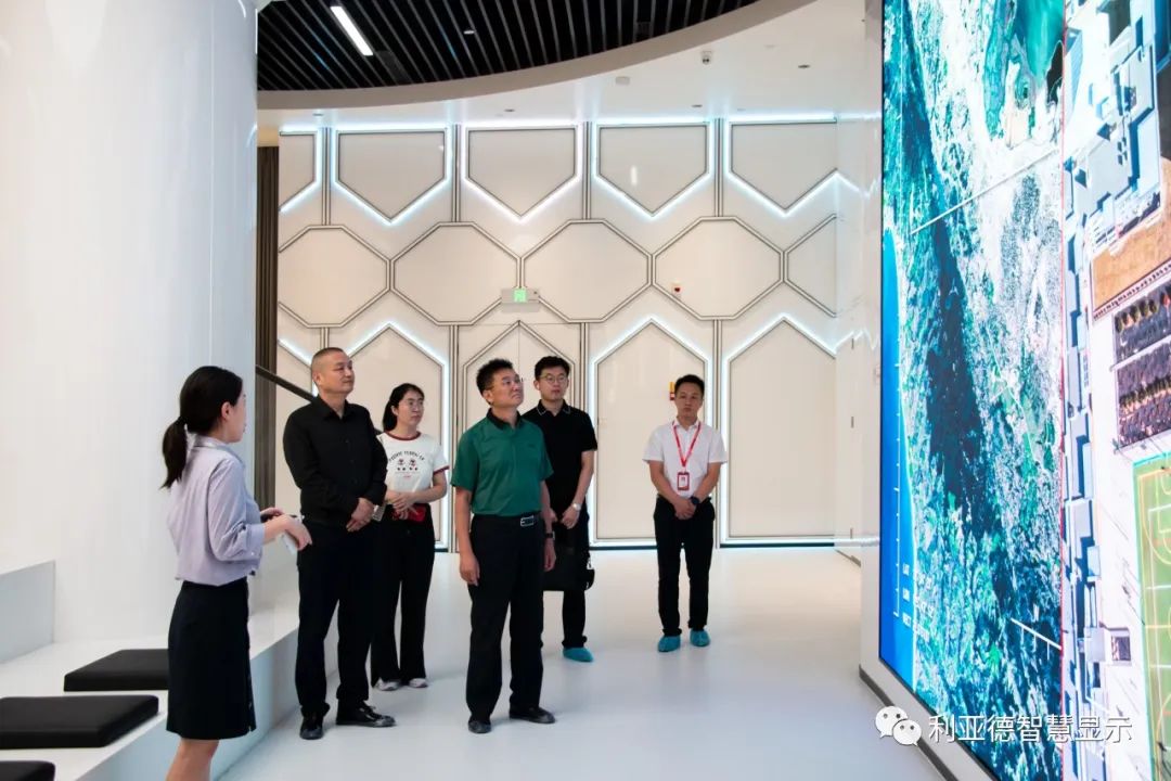 安徽省科技馆馆长方波一行光临非凡国际南方总部参观调研