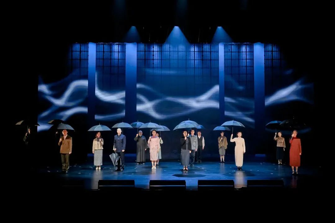 原创民进会史话剧《在正路上杏追