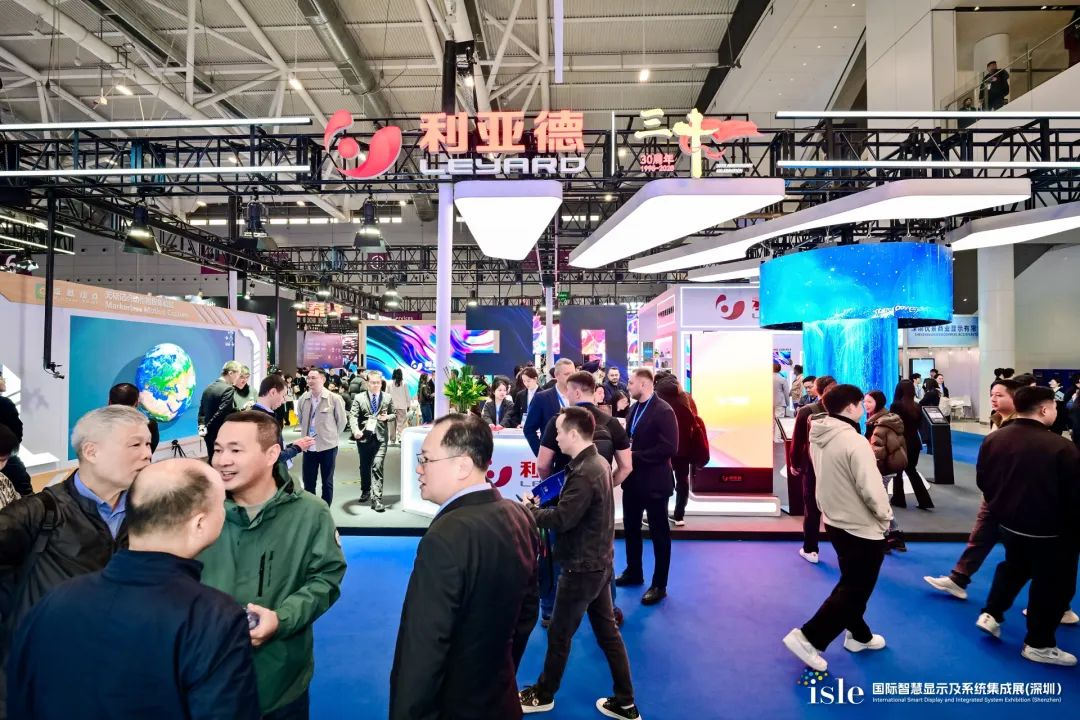 创显视界，智领将来 | 非凡国际闪灼 ISLE 2025，庆幸加冕